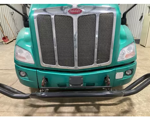 Peterbilt 579 Bumper Assembly, Front
