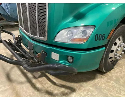 Peterbilt 579 Bumper Assembly, Front