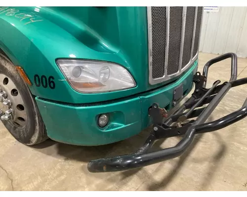 Peterbilt 579 Bumper Assembly, Front