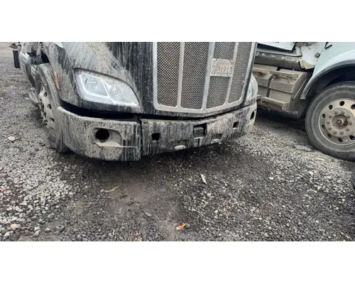 Peterbilt 579 Bumper Assembly, Front