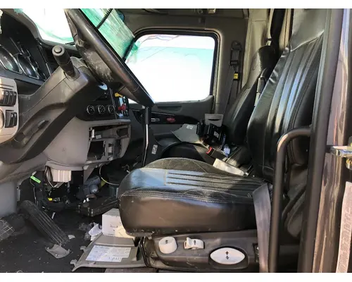 Peterbilt 579 Cab Assembly
