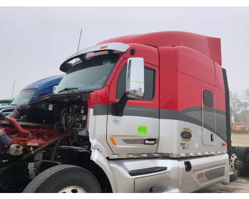 Peterbilt 579 Cab Assembly