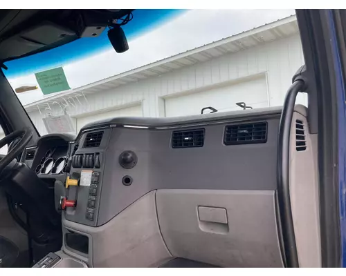 Peterbilt 579 Cab Assembly