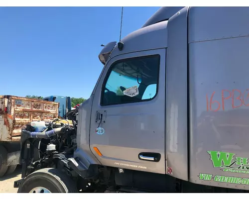 Peterbilt 579 Cab Assembly