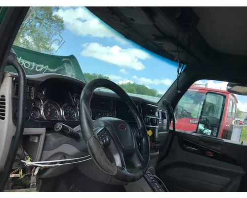 Peterbilt 579 Cab Assembly