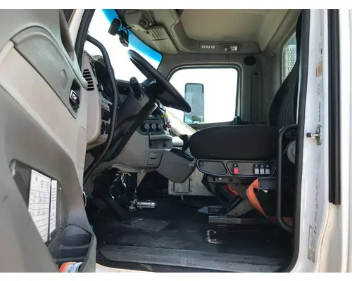 Peterbilt 579 Cab Assembly