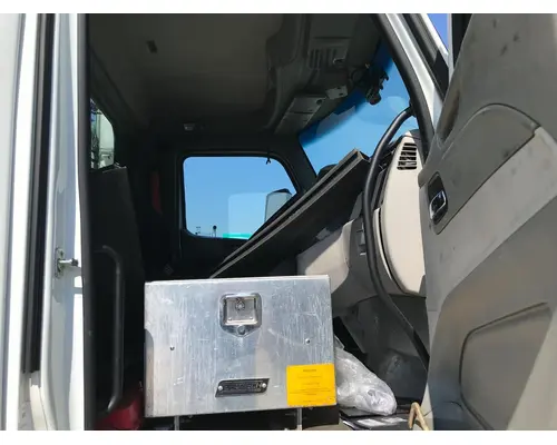 Peterbilt 579 Cab Assembly