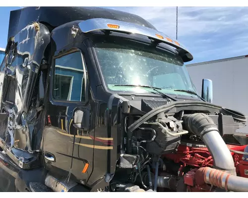 Peterbilt 579 Cab Assembly