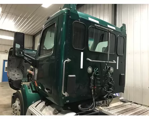 Peterbilt 579 Cab Assembly