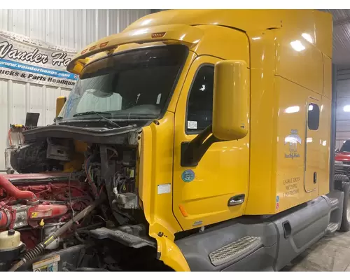 Peterbilt 579 Cab Assembly