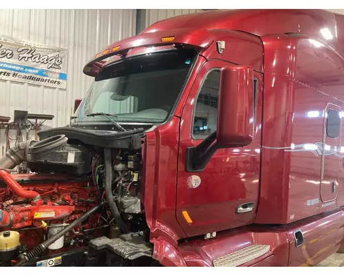 Peterbilt 579 Cab Assembly