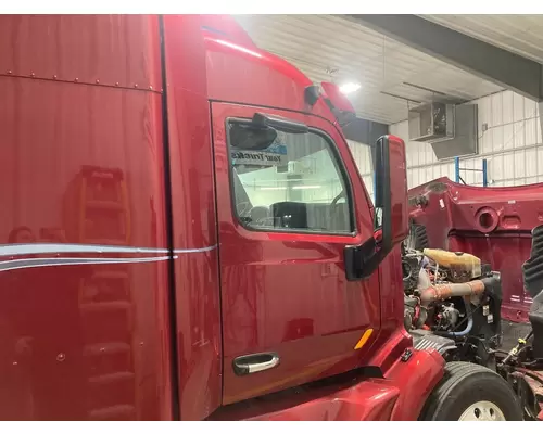 Peterbilt 579 Cab Assembly