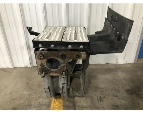 Peterbilt 579 Cab Assembly