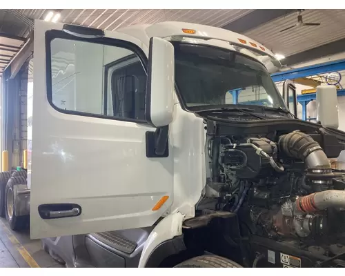 Peterbilt 579 Cab Assembly