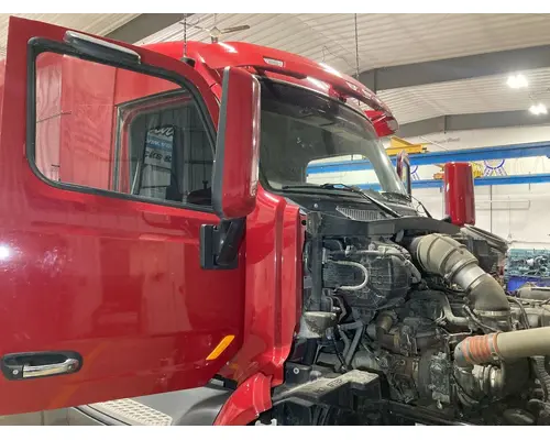 Peterbilt 579 Cab Assembly