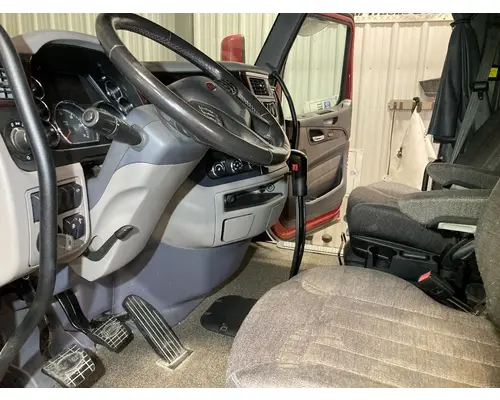 Peterbilt 579 Cab Assembly
