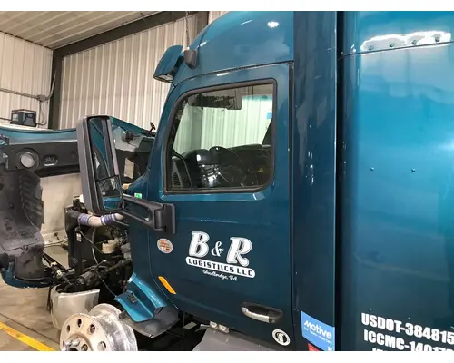 Peterbilt 579 Cab Assembly