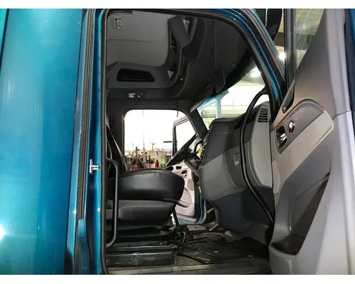 Peterbilt 579 Cab Assembly