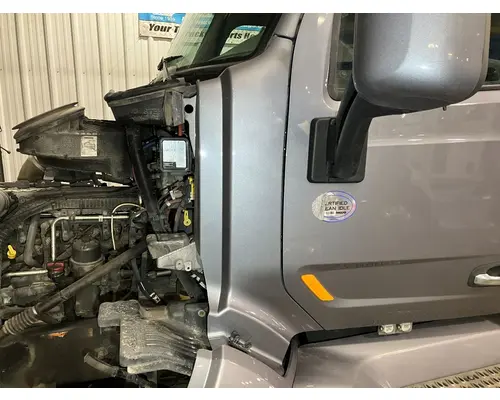 Peterbilt 579 Cab Assembly