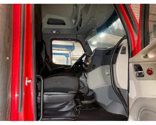 Peterbilt 579 Cab Assembly