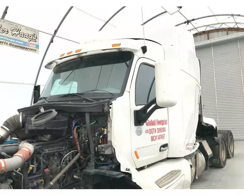 Peterbilt 579 Cab Assembly