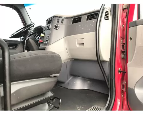 Peterbilt 579 Cab Assembly