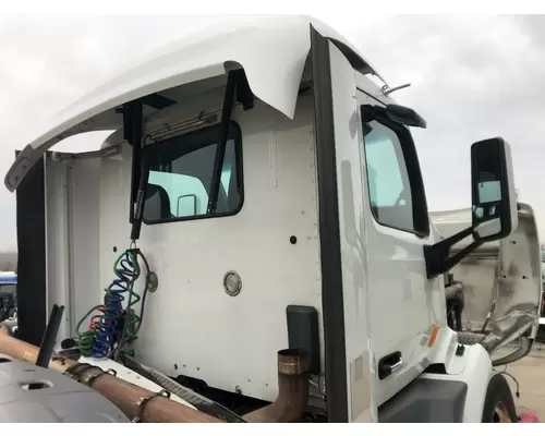 Peterbilt 579 Cab Assembly