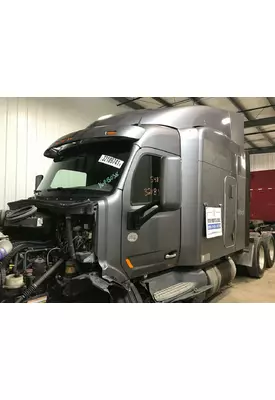 Peterbilt 579 Cab Assembly