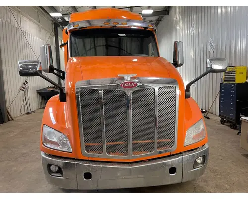 Peterbilt 579 Cab Assembly