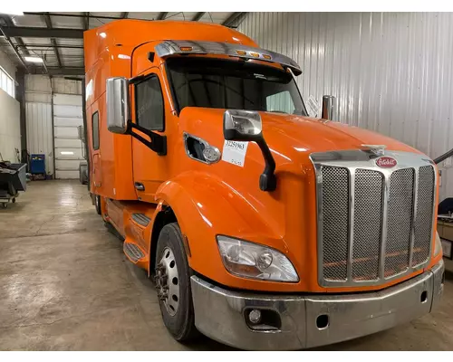 Peterbilt 579 Cab Assembly