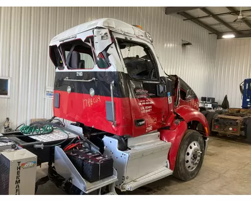 Peterbilt 579 Cab Assembly