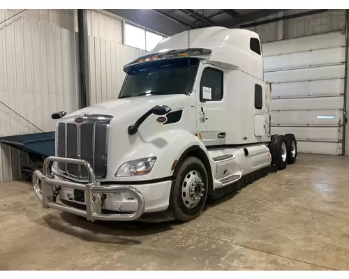 Peterbilt 579 Cab Assembly