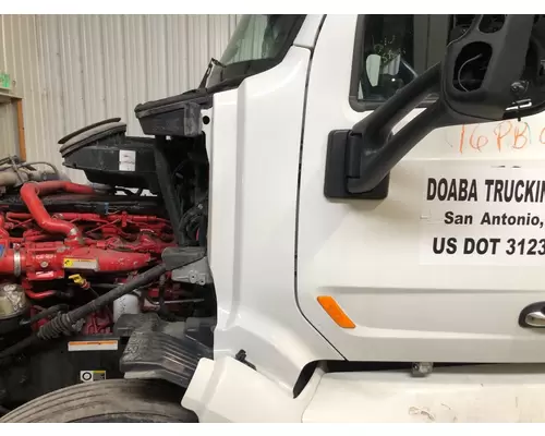 Peterbilt 579 Cab Assembly