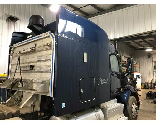 Peterbilt 579 Cab Assembly