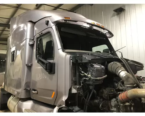 Peterbilt 579 Cab Assembly