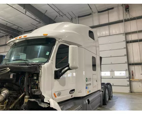 Peterbilt 579 Cab Assembly