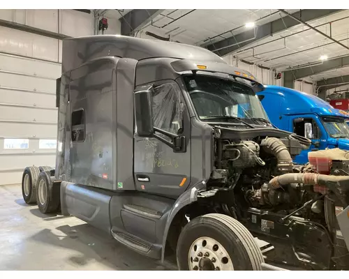 Peterbilt 579 Cab Assembly