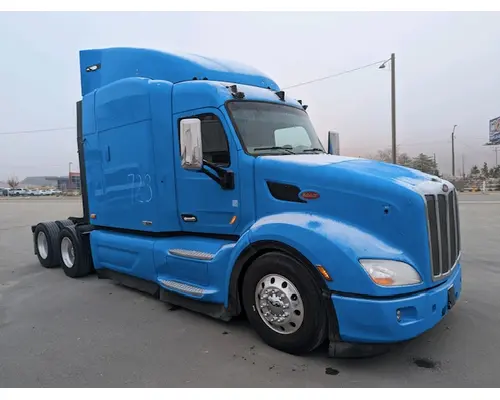 Cab PETERBILT 579 Vriens Truck Parts