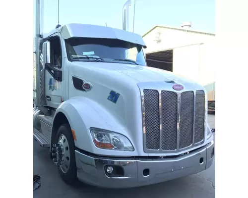 Sun Visor (External) PETERBILT 579 LKQ KC Truck Parts - Inland Empire
