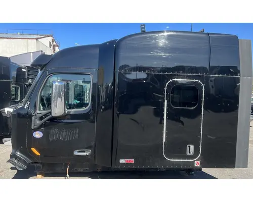 Cab PETERBILT 579 High Mountain Horsepower