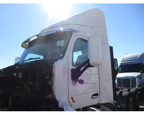 Cab PETERBILT 579 LKQ Heavy Truck - Tampa