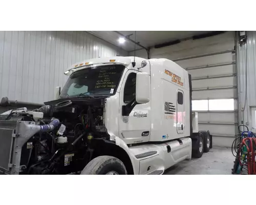 Cab PETERBILT 579 LKQ Thompson Motors - Wykoff