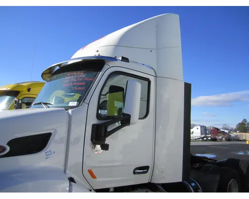 Cab PETERBILT 579 LKQ Heavy Truck Maryland