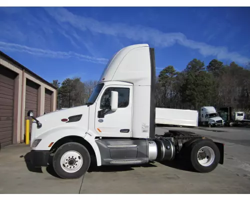 Cab PETERBILT 579 LKQ Heavy Truck Maryland