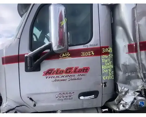 Peterbilt 579 Cab
