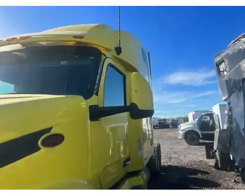 Peterbilt 579 Cab
