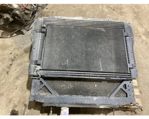 Peterbilt 579 Cooling Assy. (Rad., Cond., ATAAC)