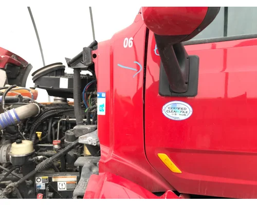 Peterbilt 579 Cowl