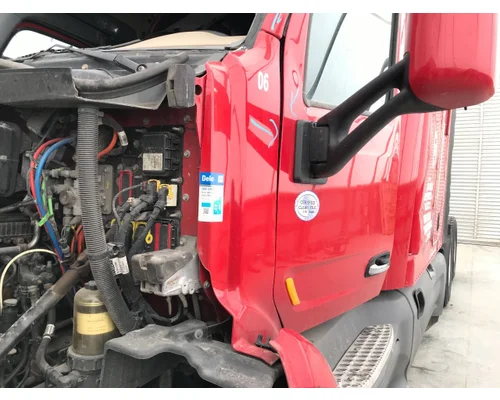 Peterbilt 579 Cowl