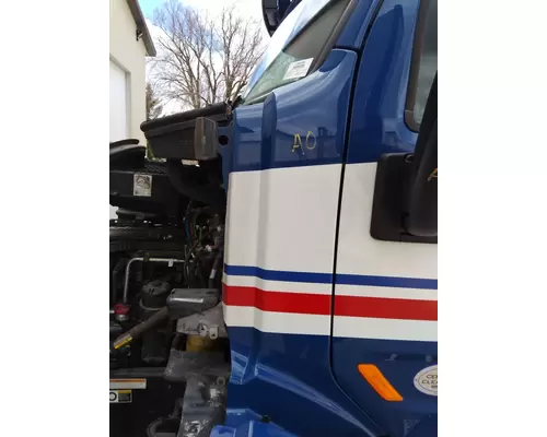 Cowl PETERBILT 579 LKQ Thompson Motors - Wykoff